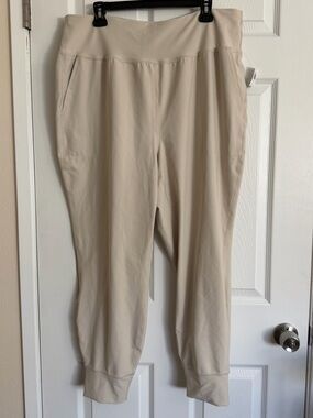 NWT Old Navy High-Rise Joggers, size 2XL